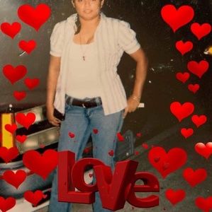 Meet your Posher, Juana